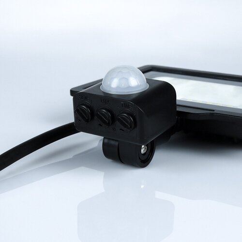 Світлодіодний прожектор BIOM 20W S5-SMD-20-Slim+Sensor 6200К 220V IP65 №4