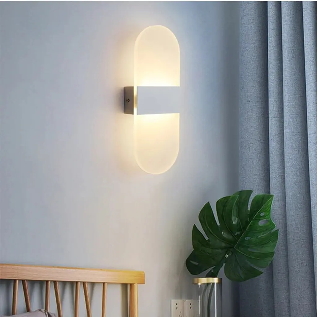 “BLUM” Настенный светильник Прозрачный овал с серебряным пояском №2